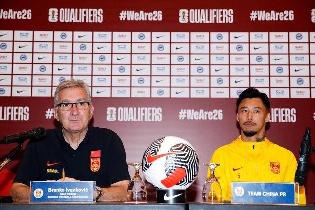 英超-B席破门哈兰德失点 曼城主场1-1埃弗顿